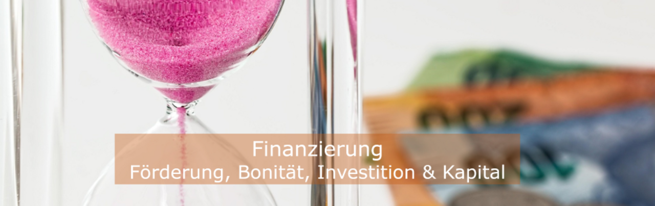 Finanzierung Stundenglas und Geldscheine